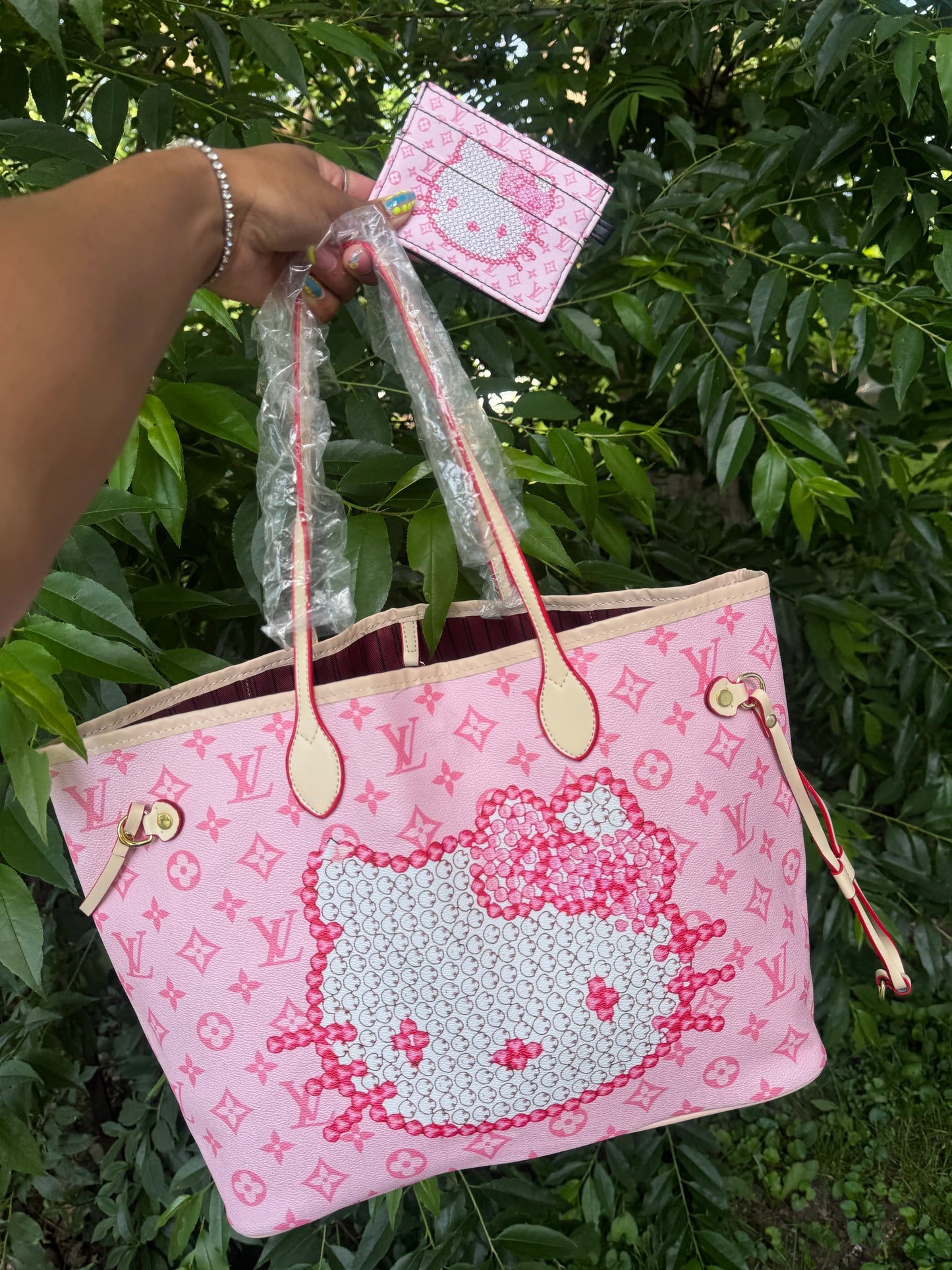 TOTE BAGS